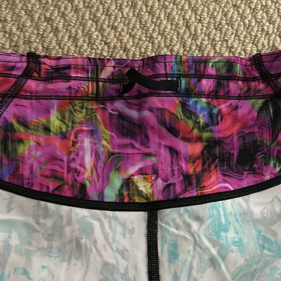 Like new short - Picture 3 of 4